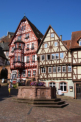 Miltenberg - Marktplatz mit Brunnen u. Hotel Schmuckkstchen