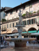 Piazza delle Erbe - Marktbrunnen mit "Madonna Verona"