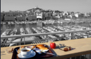 Frhstck auf der Dachterrasse des Hotels mit Blick auf den Alten Hafen