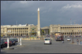 Place de la Concorde mit Obelisk und Madeleine im Hintergrund