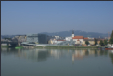 Blick ber die Donau zum Ars-Electronica-Center