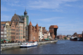 Uferpromenade entlang der Mottlau mit Krantor (Zuraw)