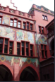 Im Innenhof des Rathauses von Basel