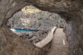 Sa Calobra - Durch einen Tunnel gehts zum Strand