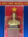 Ho-Chi-Minh-Statue